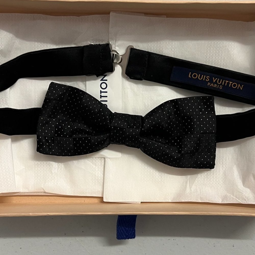 Louis Vuitton Black Bowtie (never worn!)
